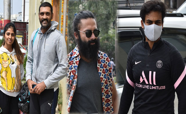 Celebs Spotted at Gym